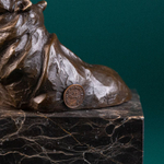 Кабинетная скульптура «Бегемоты»