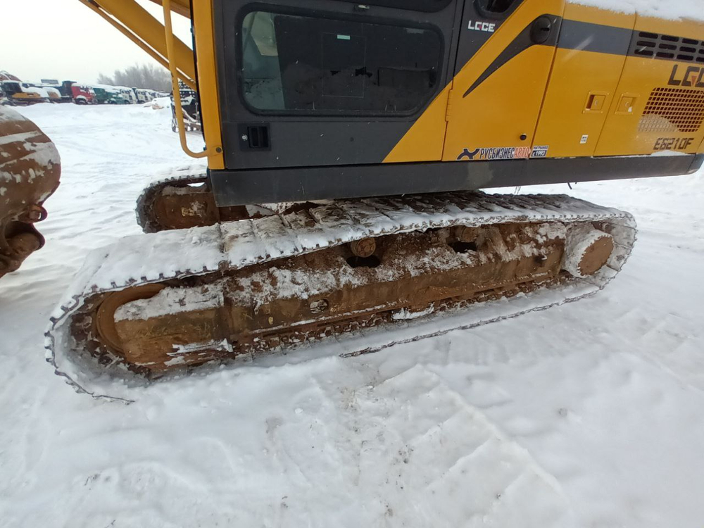 SDLG E6210 Экскаватор E6210F (Дизельный, 6,1 л, 167 л.с., АТ)