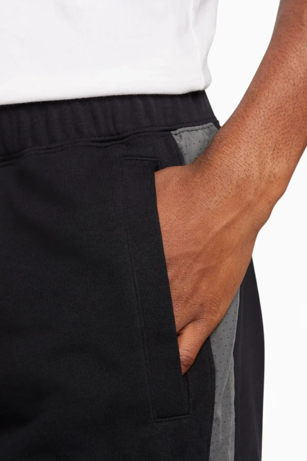 Шорты Nike Sportswear