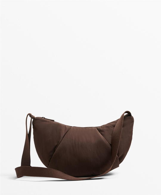 OYSHO Стеганая мини-сумка с плечевым ремнем, коричневый