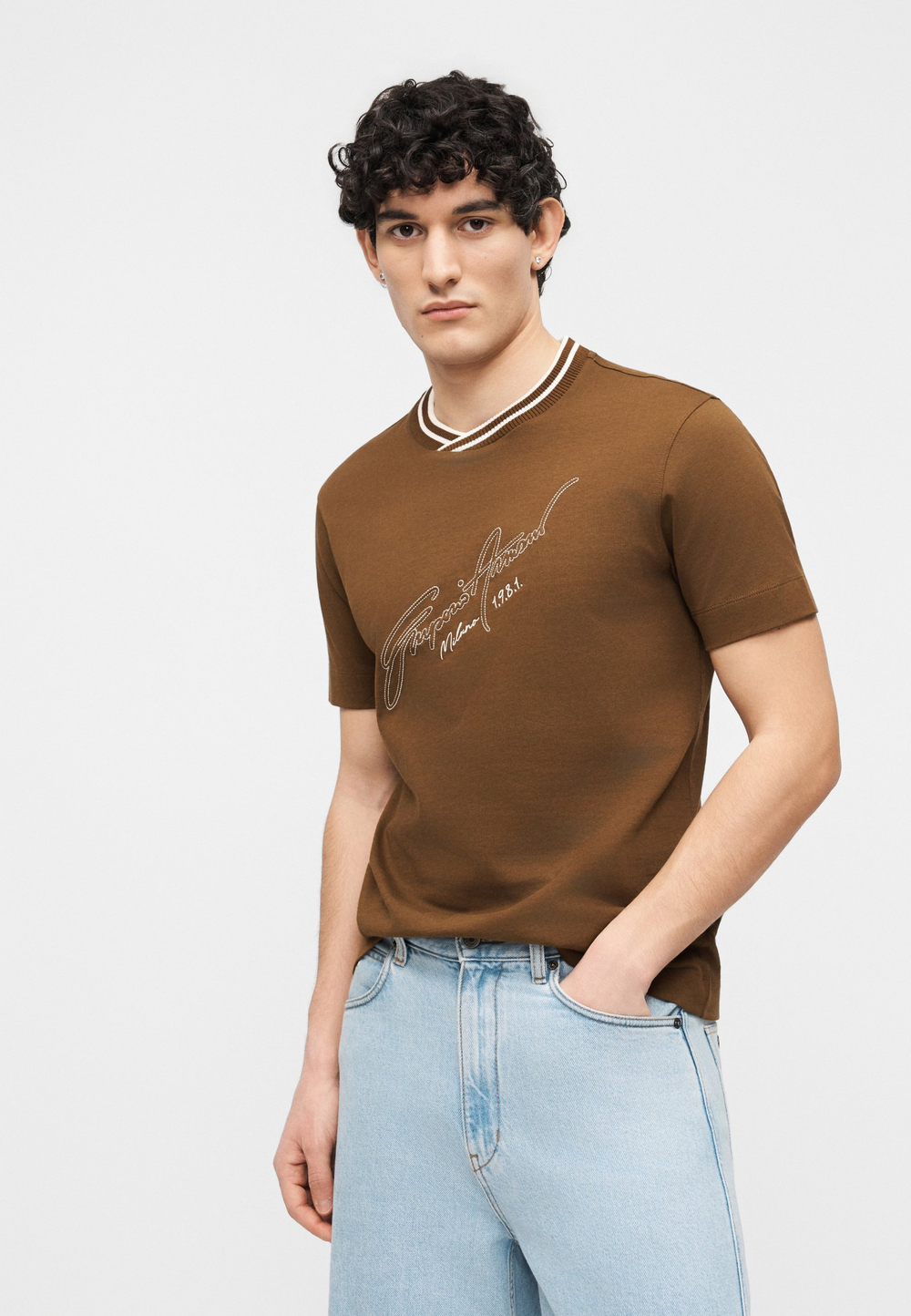 Emporio Armani Футболка с принтом - Коричневый