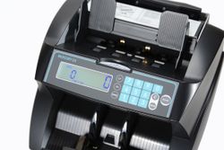 Мультивалютный счетчик банкнот MERTECH C-4 Black