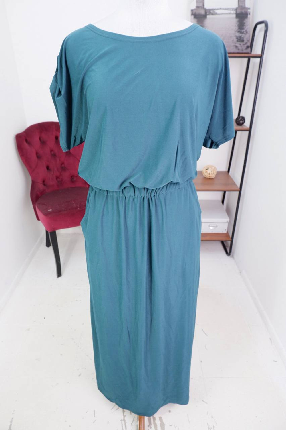 Платье Ю мода свободного кроя, визуально на 50 размер, новое