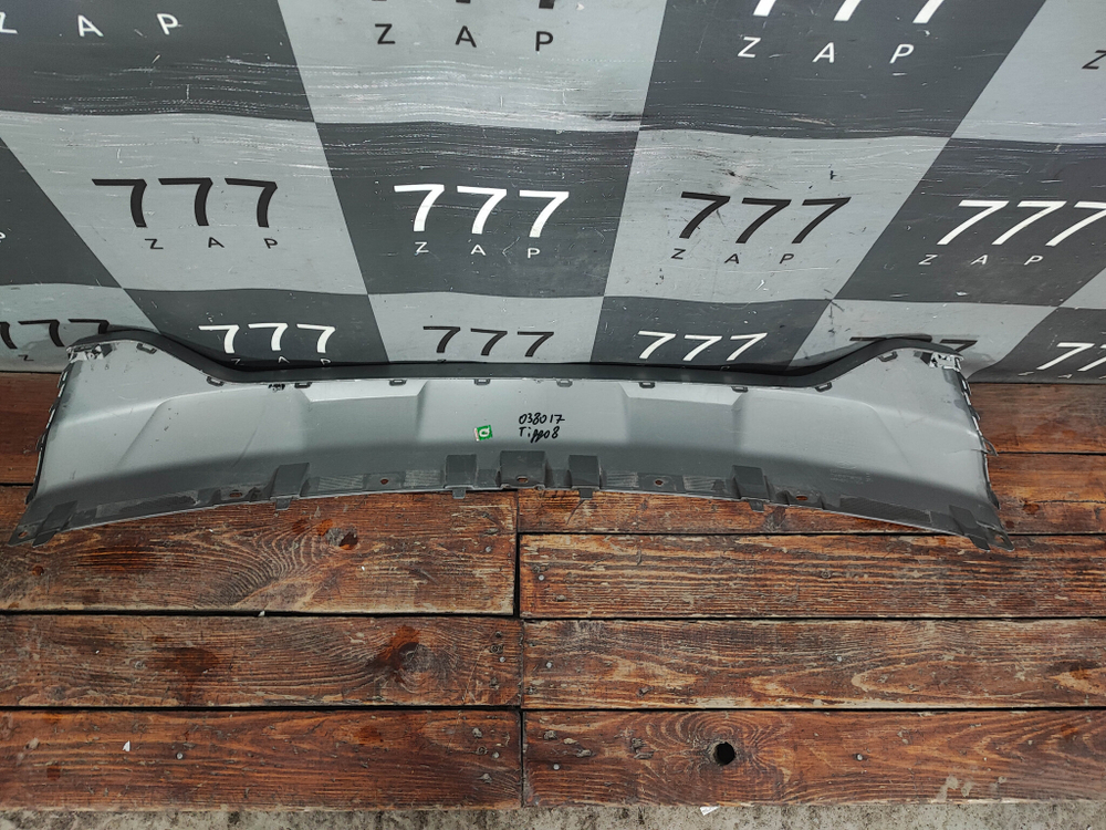 Накладка переднего бампера Chery Tiggo 8 21-нв Б/У Оригинал 602000930AA