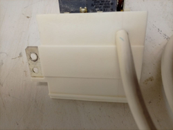 VMUF501B кт19 Сетевой фильтр стиральной машины Indesit Ariston 16003155400 б/у