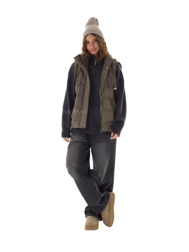 Пуховый жилет с вязаным капюшоном в цвете хаки