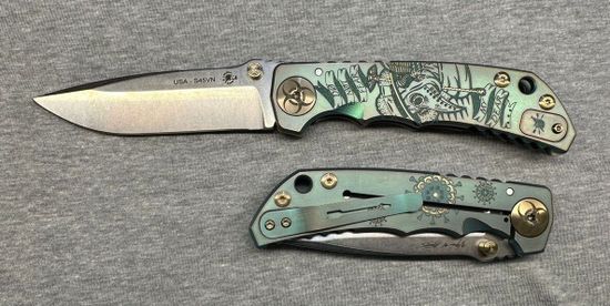 Нож Spartan Blades Harsey Plague Doctor, сталь S45VN, рукоять - зеленый титан