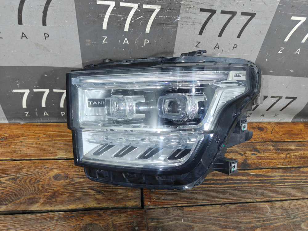 Фара левая LED Tank 500 21-нв Б/У Оригинал 4121104XKV3AA