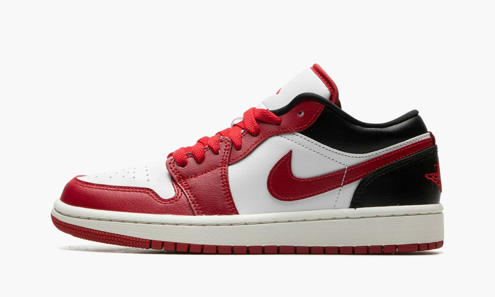Air Jordan 1 Low WMNS "Reverse Black Toe"