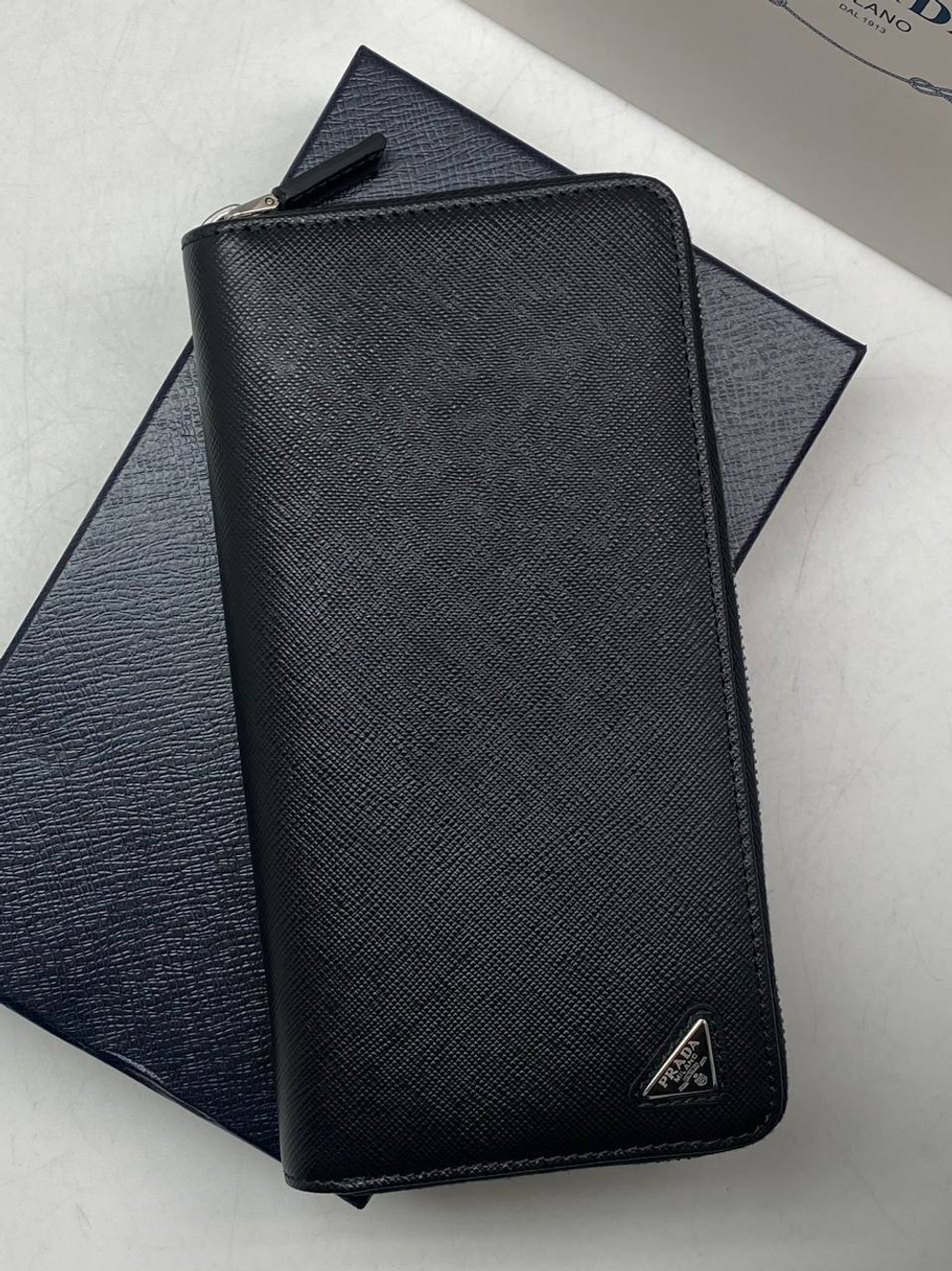 Кошелёк Prada