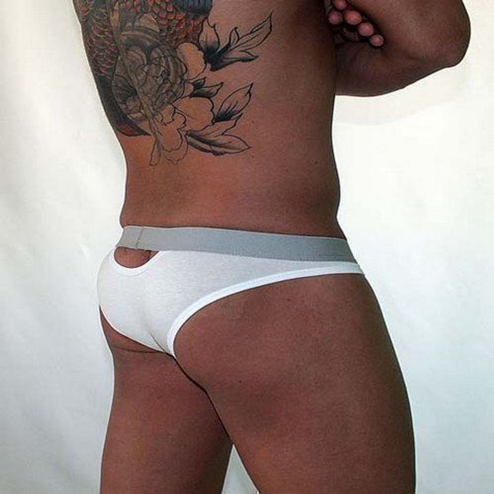 Трусы мужские брифы белые с красными полосами и с вырезами спереди и сзади Van Baam 38153