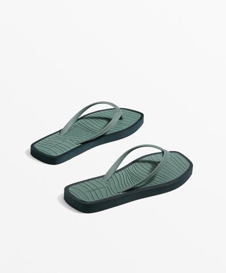 Oysho Пляжные шлепанцы с рельефной подошвой, зеленый