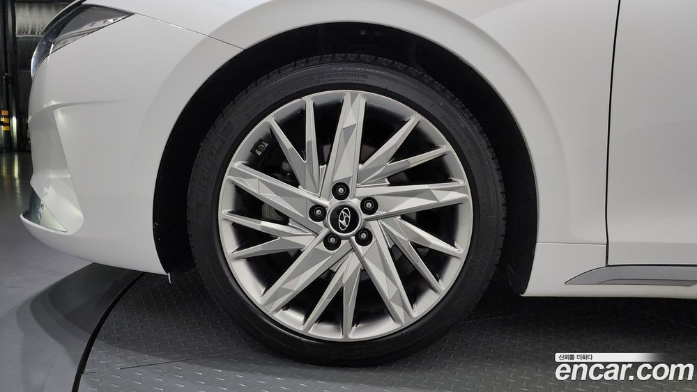 Hyundai The New Grandeur (Azera) IG 2.5 (01.2021)