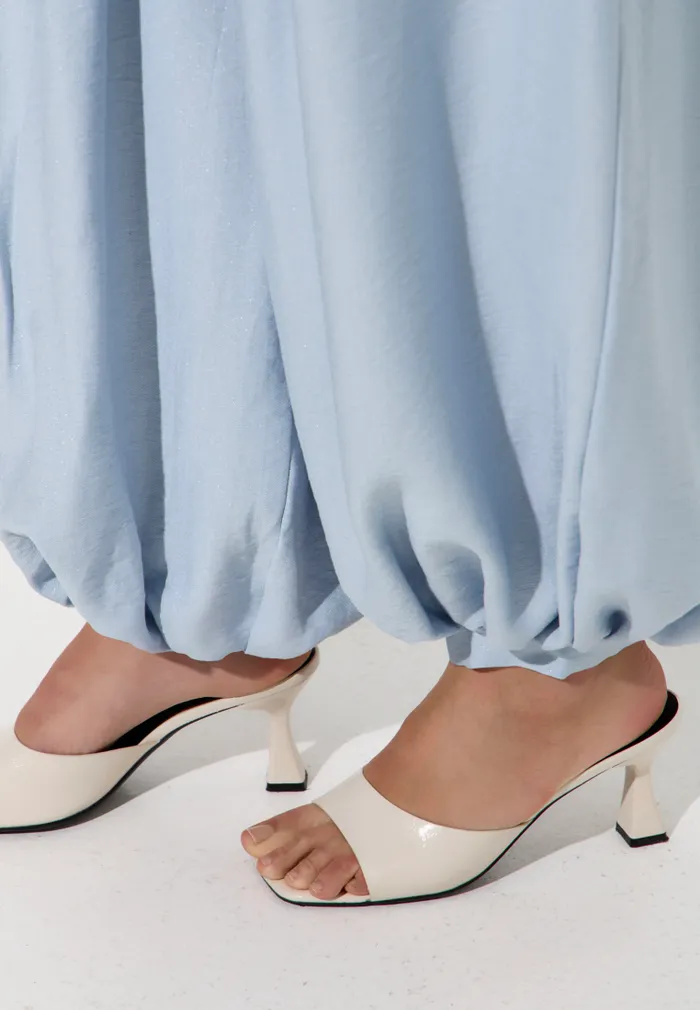 Брюки алладины из вискозы небесного цвета