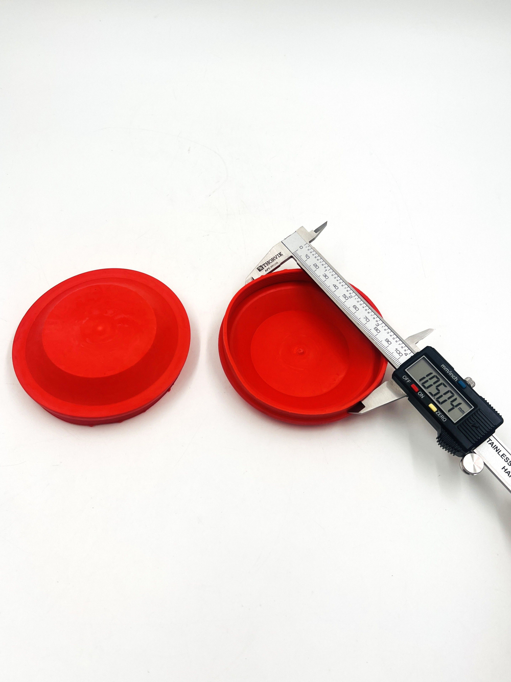 Заглушка фары красная D105 мм ВАЗ 2170 Приора комплект 2 шт