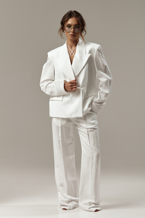 Жакет из белого льна