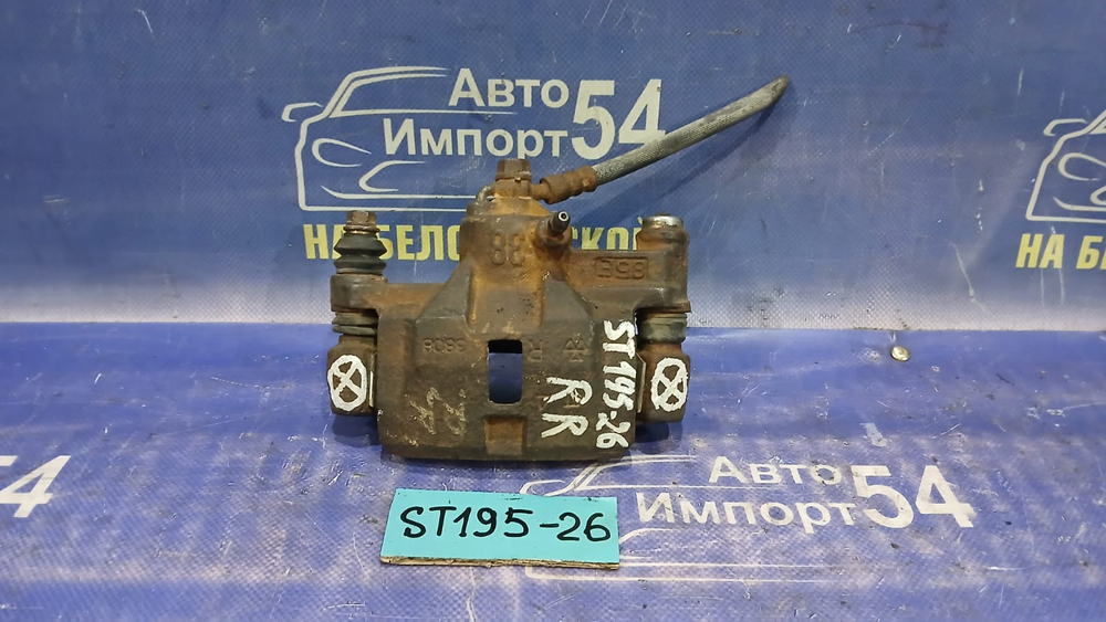 Суппорт тормозной задний правый TOYOTA CARINA 1993