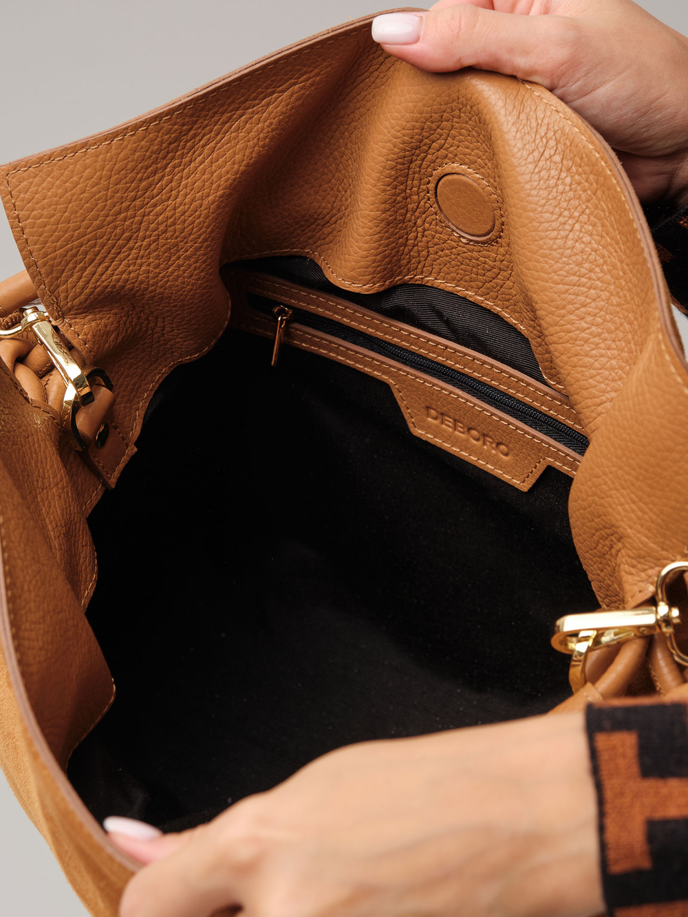 Замшевая сумка Deboro 31126 желтый янтарь