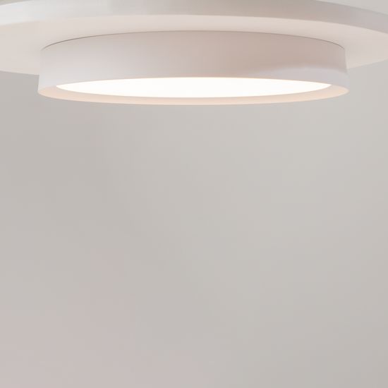 Потолочный светильник Maytoni MOD426CL-L32WK