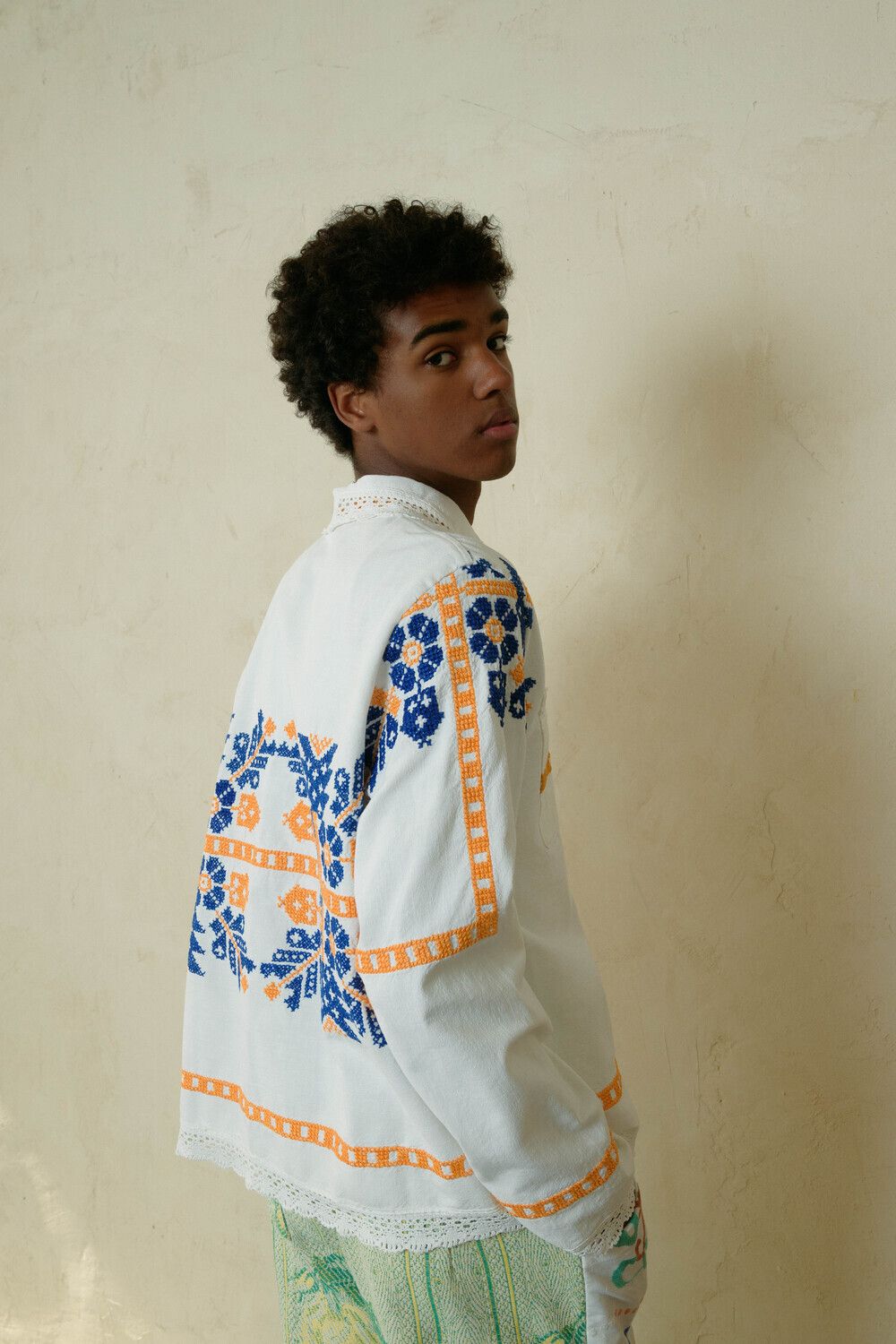 Рубашка Soeurs с Кружевом по Краю / Lace Hem Long Sleeve белая