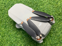 DJI Mini SE Fly More Combo