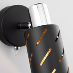 Настенный светильник 20090/1 черный/хром