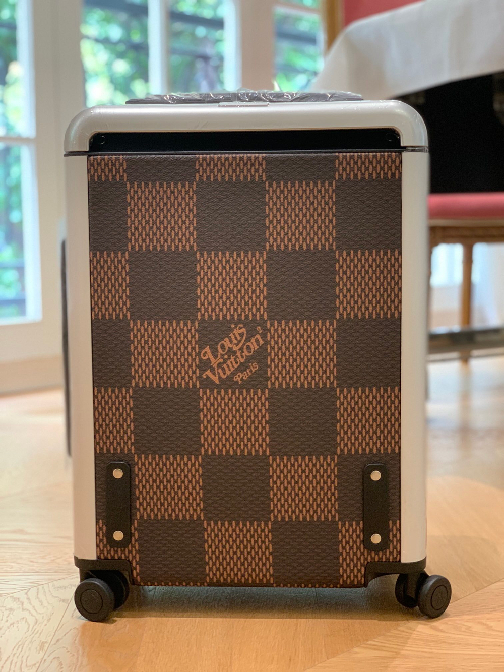 Louis Vuitton Horizon 55