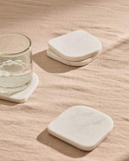 Набор Zera из 4 белых мраморных подставок