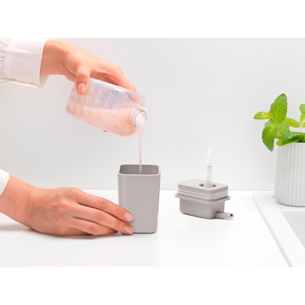 Диспенсер для жидкого мыла 0.25л Brabantia Sink Side серый