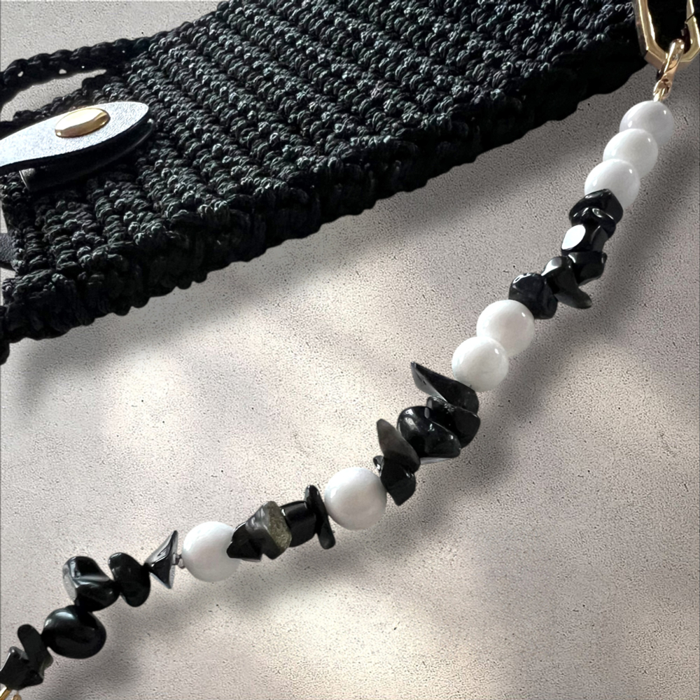 Сумка-чехол. Вставки из камней. Агат и Розовый кварц