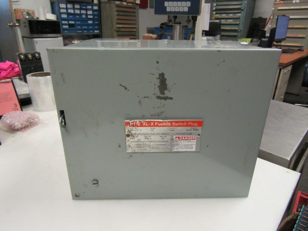 UV461GFUSED SWITCH PLUG