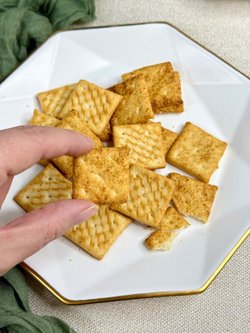 Печенье из печи крекер со вкусом грибы и сметана 180гр