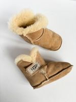Меховые пинетки UGG, 19