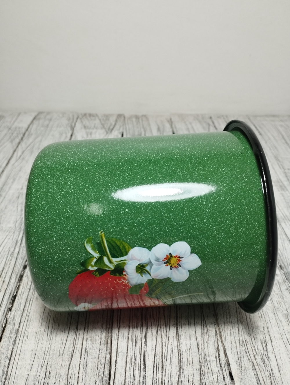 Кружка 1,0л с рисунком Клубника садовая изум. (12шт) 1с3с