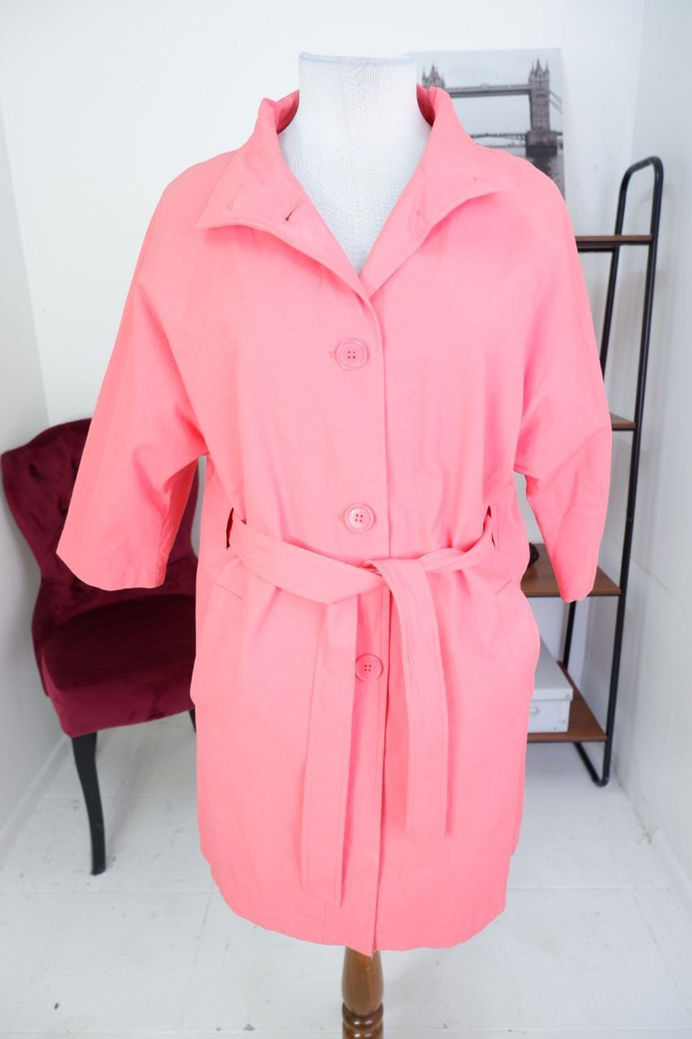 Плащ Oodji жизнерадостного оттенка 44 размер