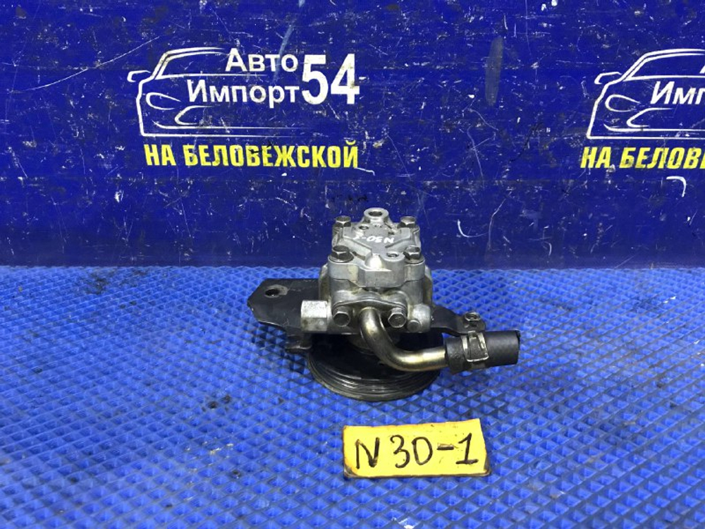 Насос ГУР NISSAN R’NESSA 1999