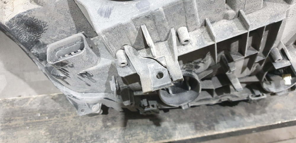 Фара левая ксенон BMW 3-Series (F30) 11-16 Б/У Оригинал 63117314531