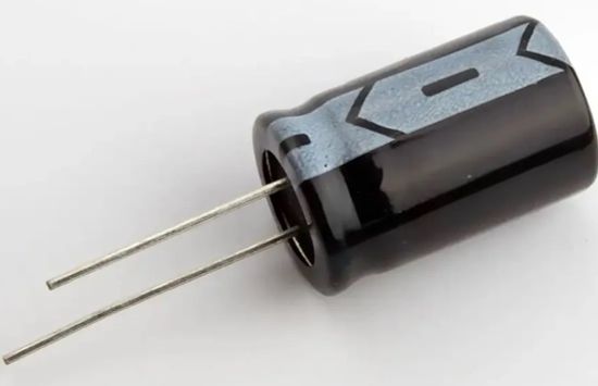 Конденсатор электролитический 1000мкФ 63в 105°С KM / 16х25 / JWCO