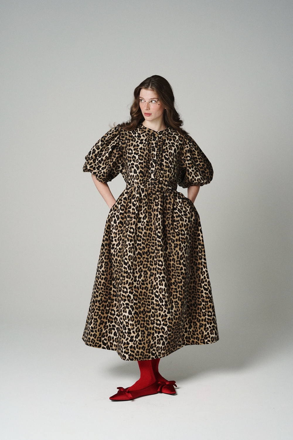 Платье с жабо и рукавами фонариками "Тот самый Лео - звезда карнавала"