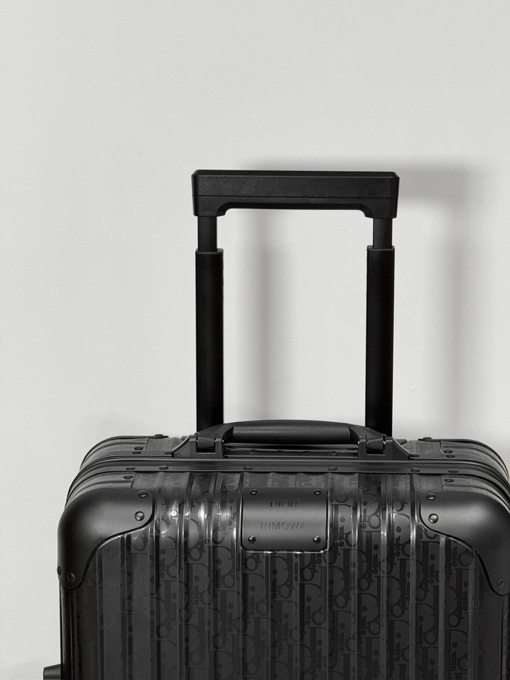 Дорожный чемодан Rimowa