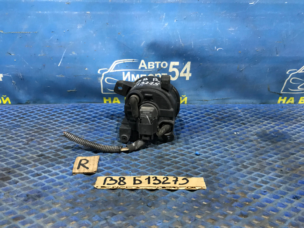 Туманка правая AUDI A4 2008-2012