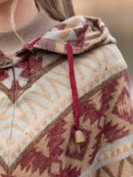 Пончо женское шерстяное с орнаментом