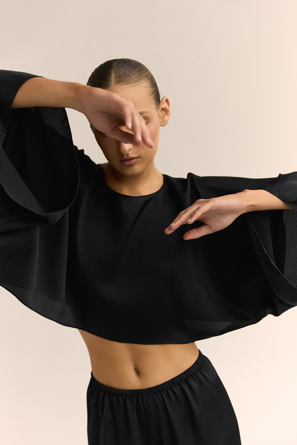 Топ MONICA Чёрный