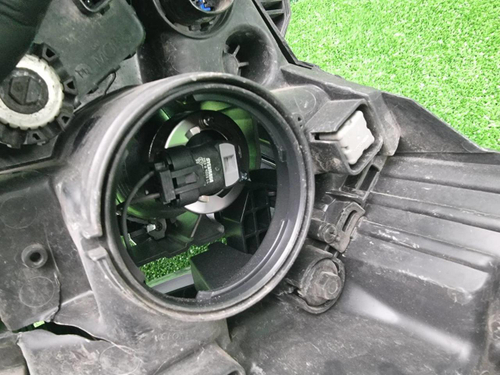 Битая Фара правая Kia Rio 4 FB (2020-2022) галоген