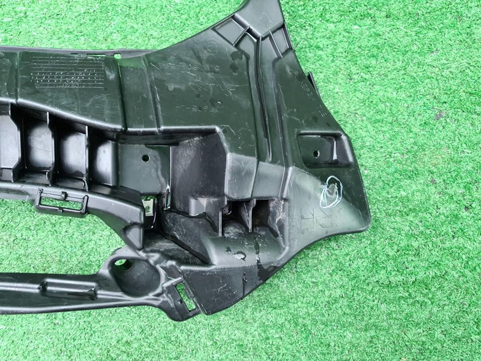 Кронштейн ПТФ правый BMW X3 G01 (17-21) M-paket