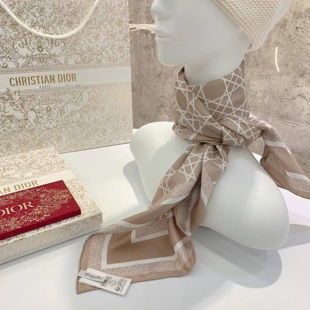 Платок Christian Dior