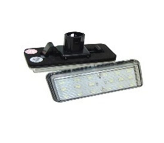 Плафон подсветки номера TOYOTA Land Cruiser 100/120/200 / LEXUS LX