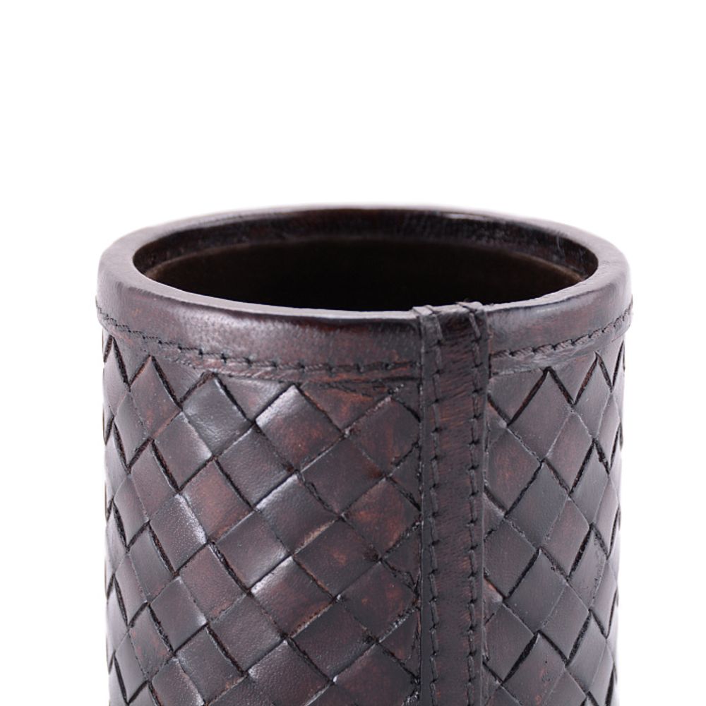 Кожаная подставка для ручек