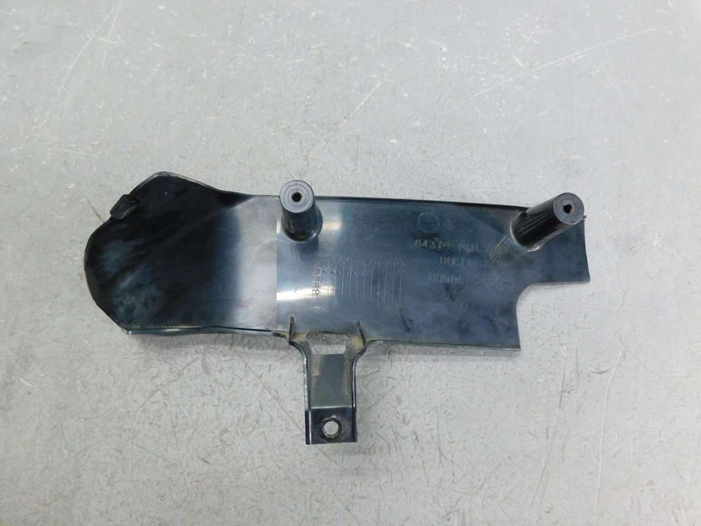 Пластик внутренний левый Honda VTR1000F 64376-MBB-0000 034660