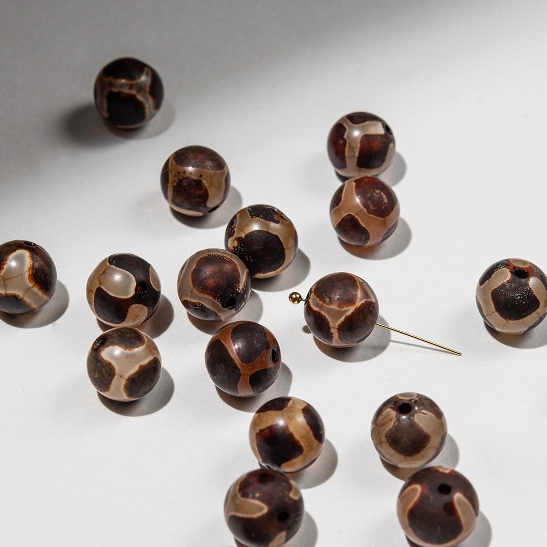 Бусина Дзи "Черепаха" из агата, 10мм, коричневый